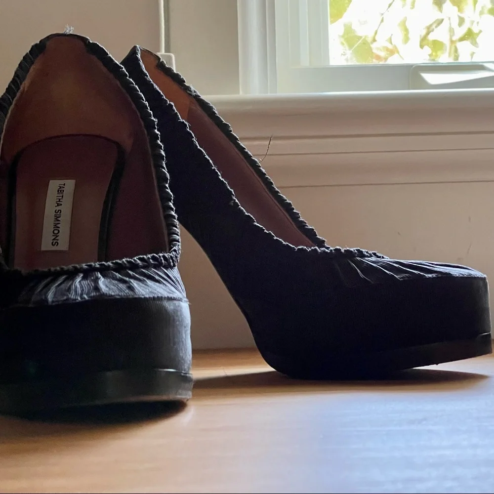 Tabitha Simmons Fabulous Platform Silk Pumps Stiletto Heels, sz 7.5/38